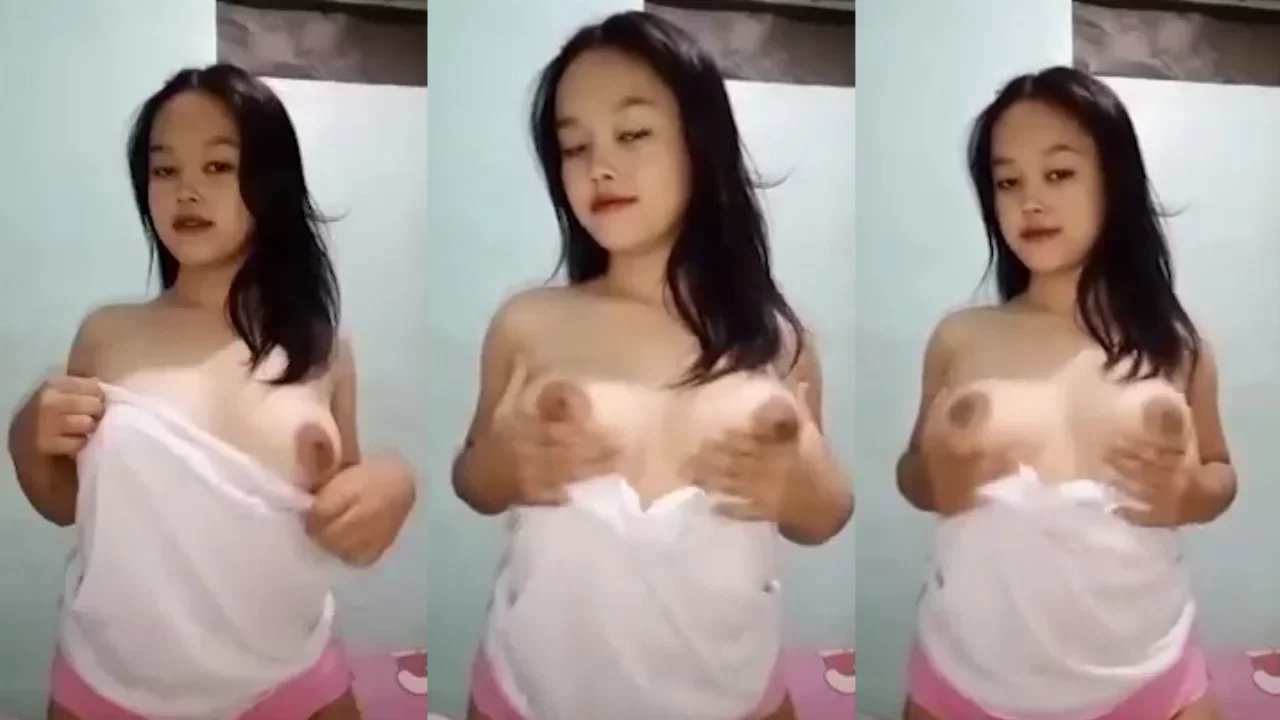Bokep Indo ABG SMA Bisa Colmek Sampe Squirt poster