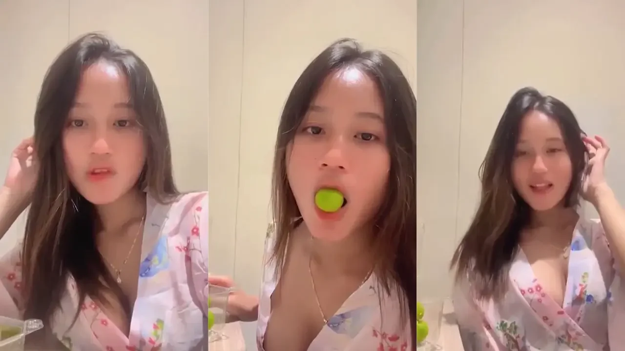 Belahan Dada Becca Hot Teman Bobo Kamu Di Instagram.mp4... poster